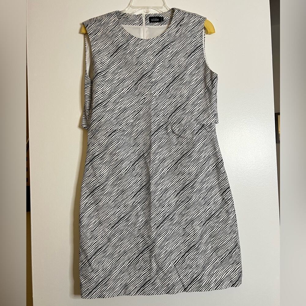 Kate Spade White Navy Pattern Sleeveless Cape-ish Back  Dress